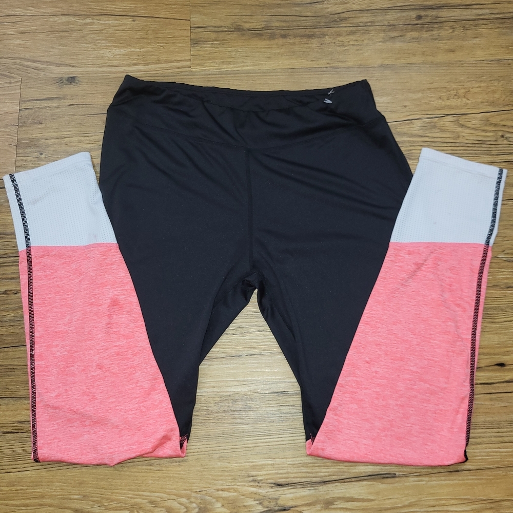 Zone Pro Athletic Leggings Size Large